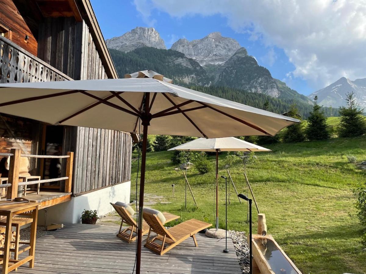 Alpen Charme - Chalet D'Hotes Et Spa Gsteig Exterior photo